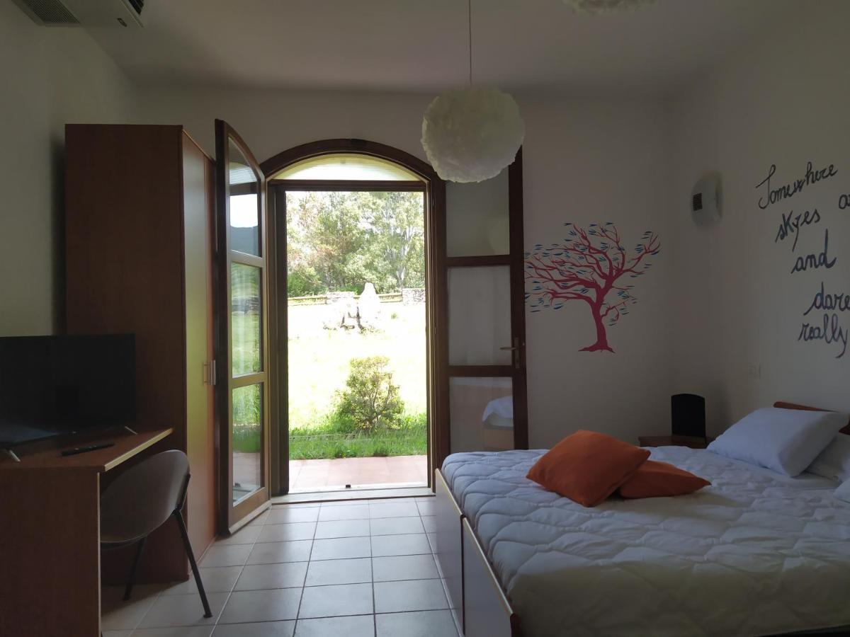 Marrubiu Resort Note Di Stelle Buitenkant foto